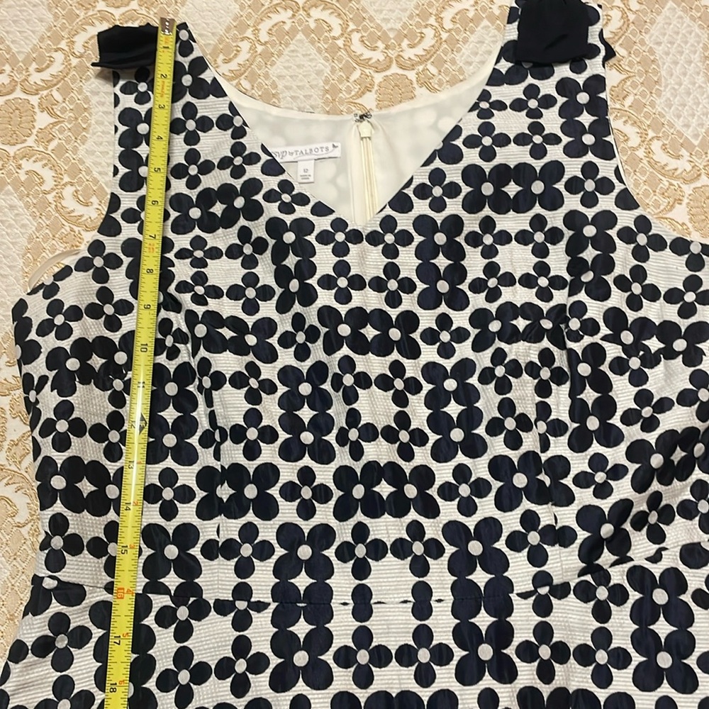 rsvp by TALBOTS Size 12 Sleeveless Dress. Deep Navy and Off White. - Picture 2 of 16